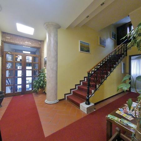 Hotel Trentina มิลาน ภายนอก รูปภาพ