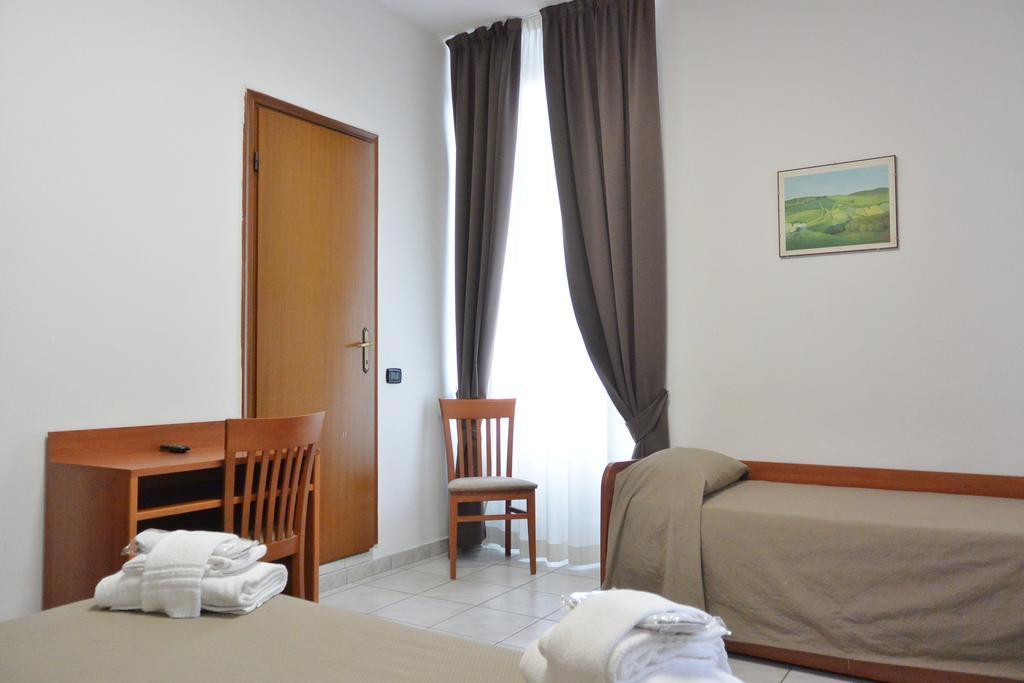 Hotel Trentina มิลาน ภายนอก รูปภาพ