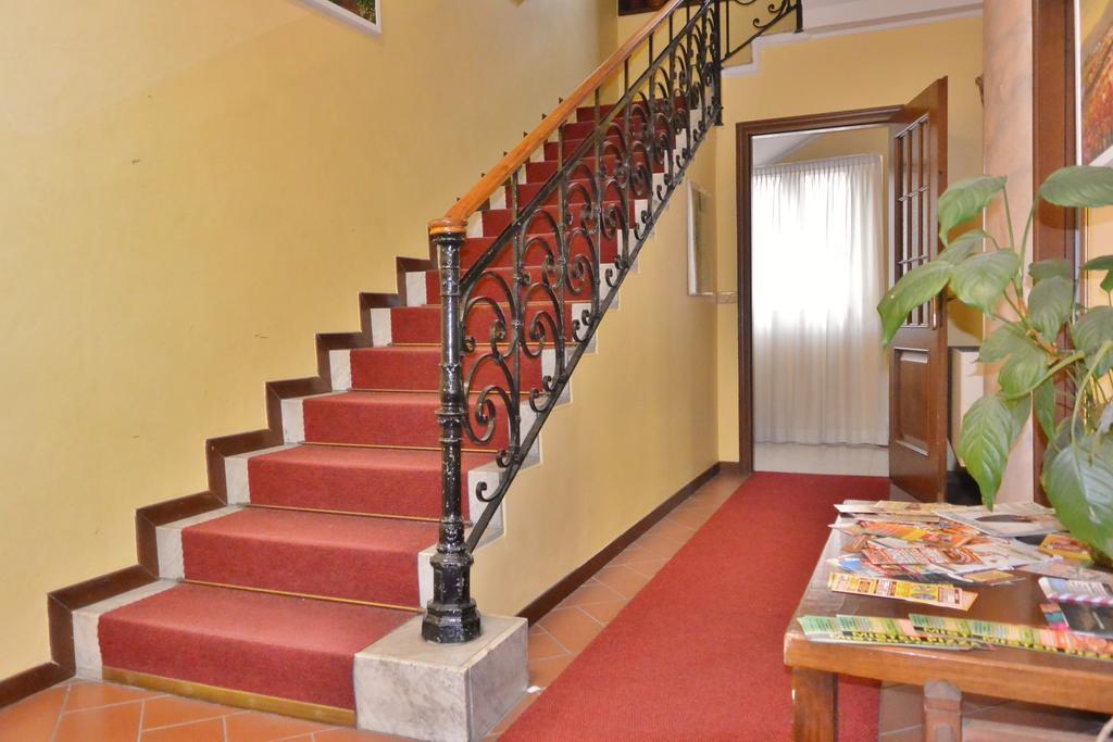 Hotel Trentina มิลาน ภายนอก รูปภาพ