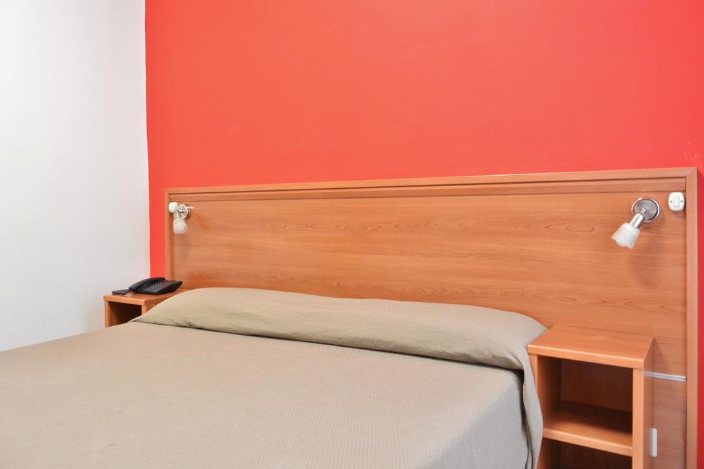 Hotel Trentina มิลาน ภายนอก รูปภาพ