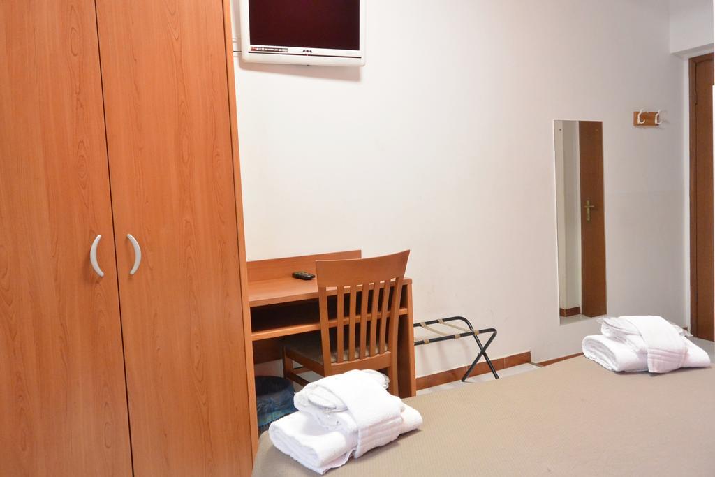 Hotel Trentina มิลาน ภายนอก รูปภาพ