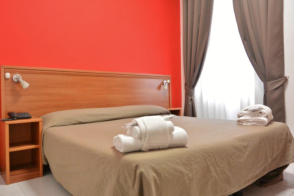 Hotel Trentina มิลาน ภายนอก รูปภาพ