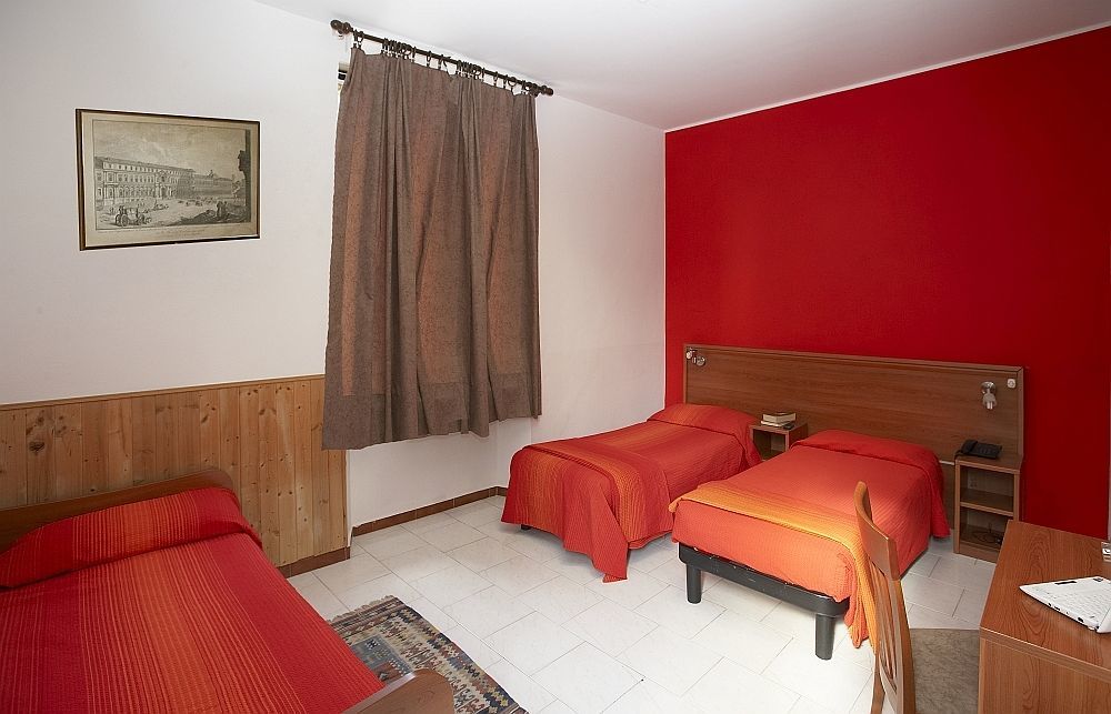 Hotel Trentina มิลาน ภายนอก รูปภาพ